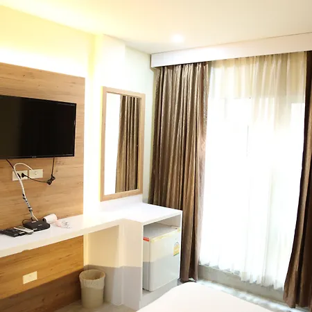 Rose Nana Hotel