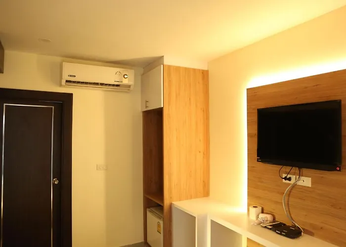 Hotel Rose Nana 2*