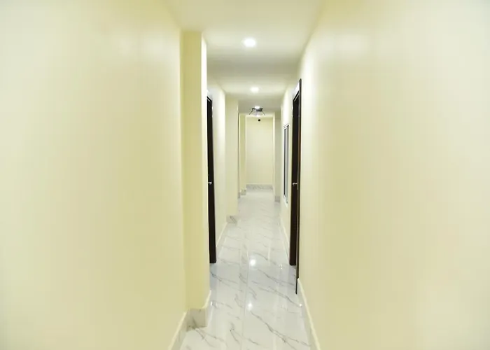 Rose Nana Hotel